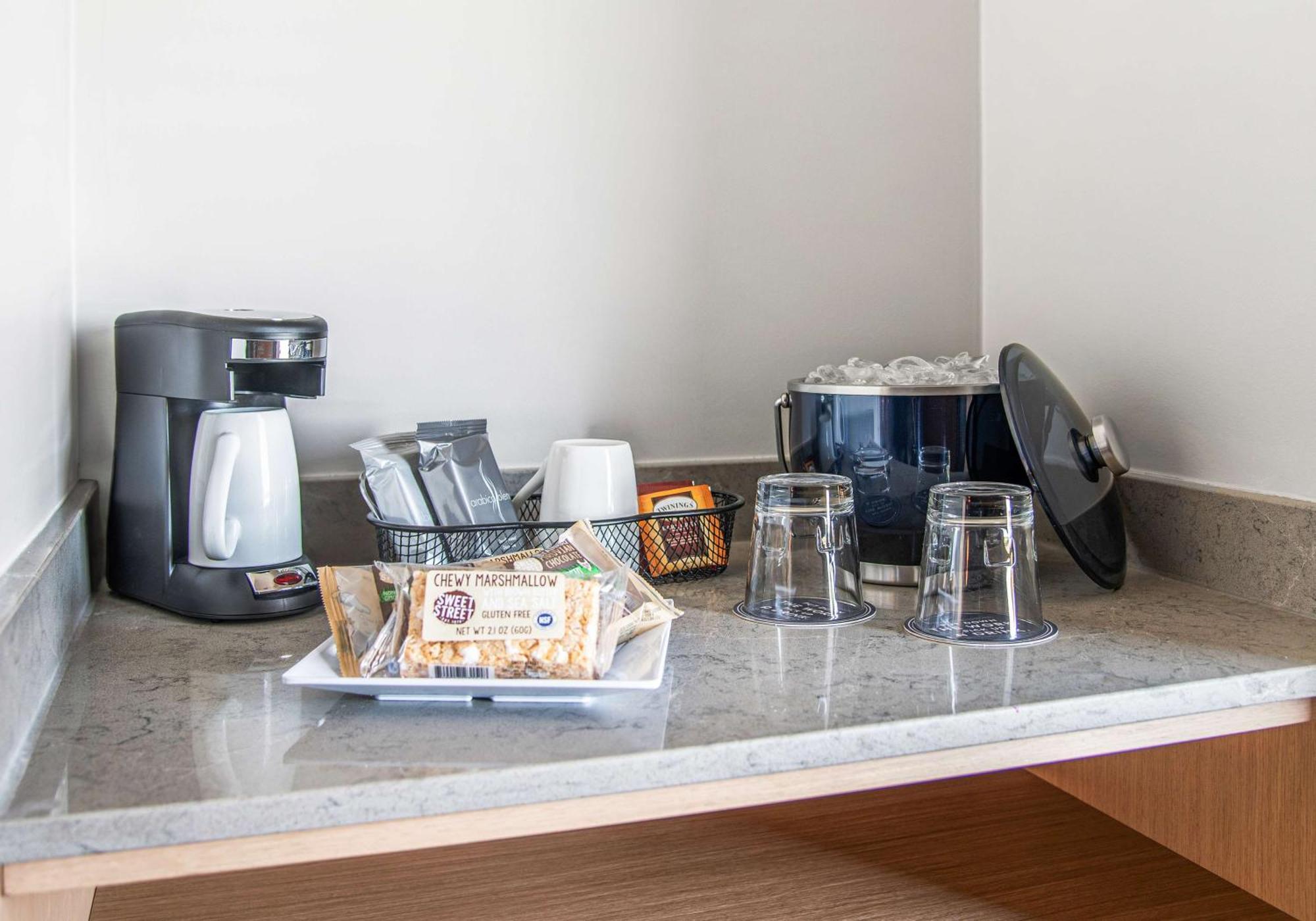 Hyatt Place Newark-Silicon Valley المظهر الخارجي الصورة